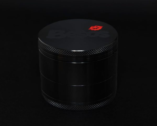 besos toothless grinder